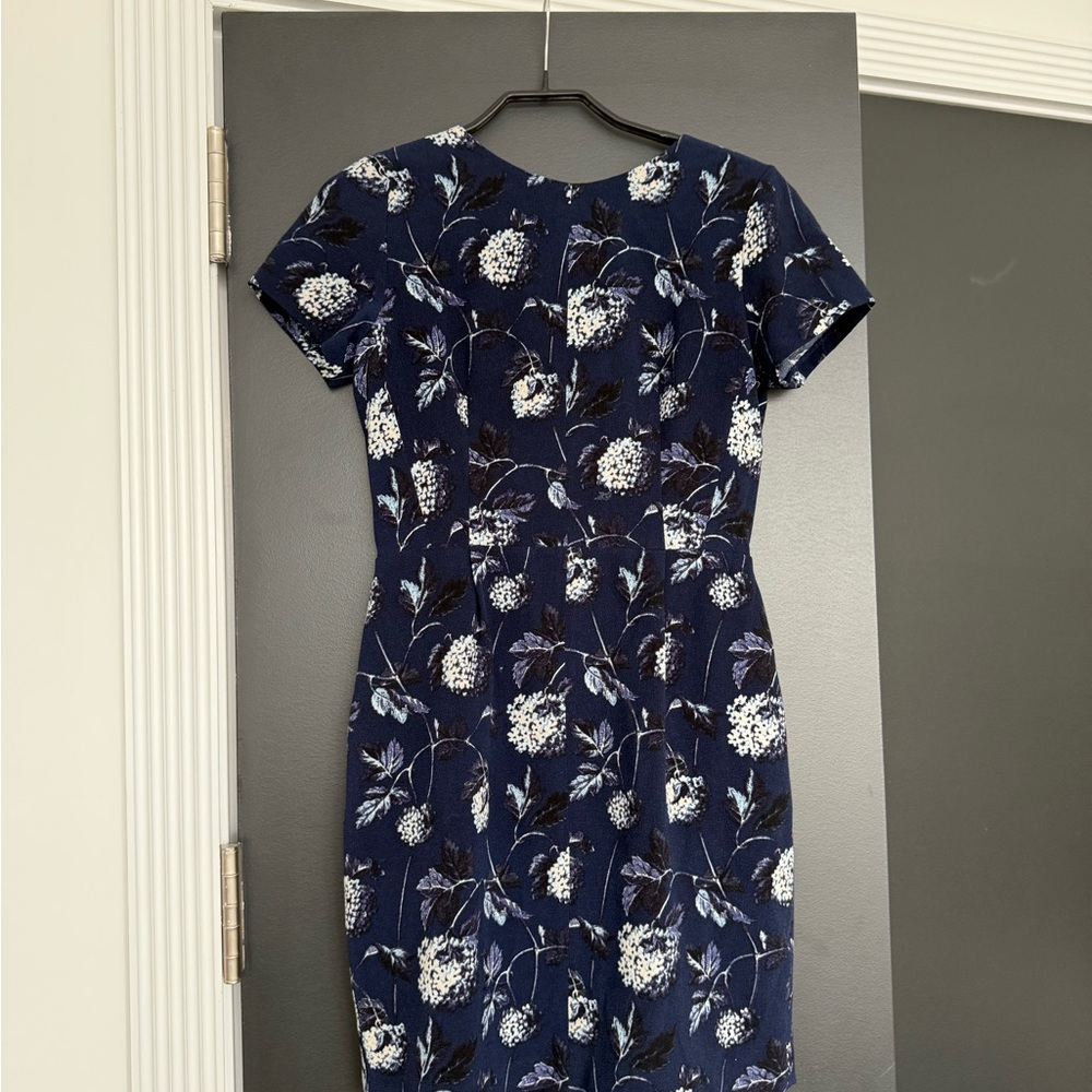 CLUB MONACO Navy Floral Short Sleeve Dress, Size 4